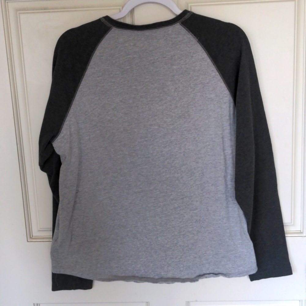 Amazon essentials Henley, (Grey) Medium - Picture 5 of 6